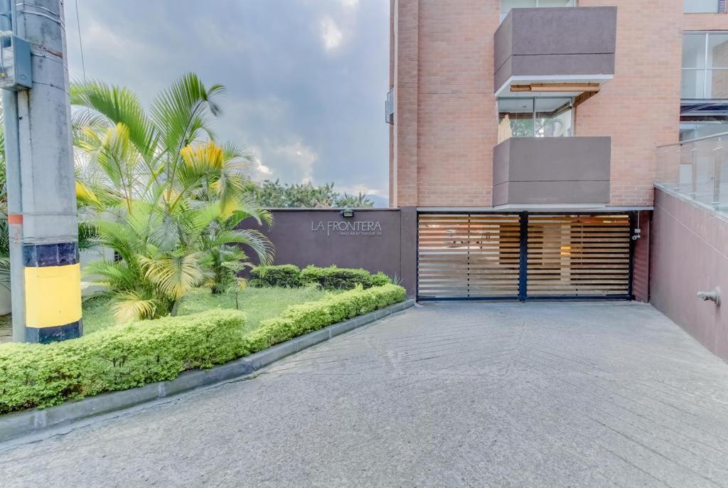 Edificio La Frontera Loft Medellín Exterior foto